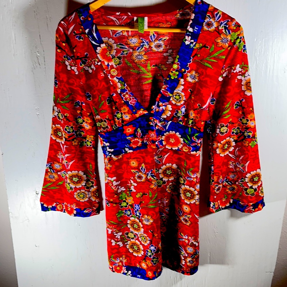 Vintage Becca 70s bell sleeve tunic size m-l